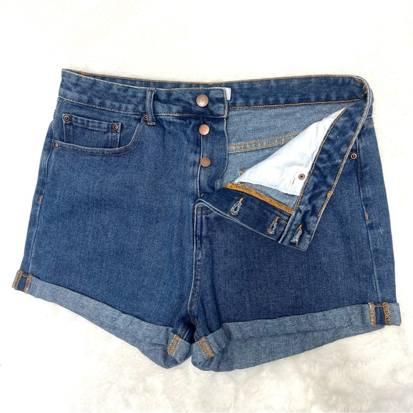 FOREVER 21 LOS ANGELES High Rise Jean Shorts Cuff Hem Medium Wash Size 31 - Picture 3 of 6